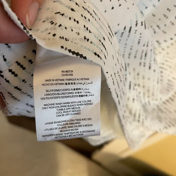 EUC BCBGeneration Casual White Ruffle Cocktail Dress with Keyhole Back, Medium - Picture 9 of 9